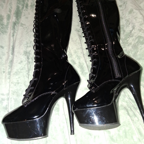 Black Platform Knee-High Boots - Picture 2 of 7